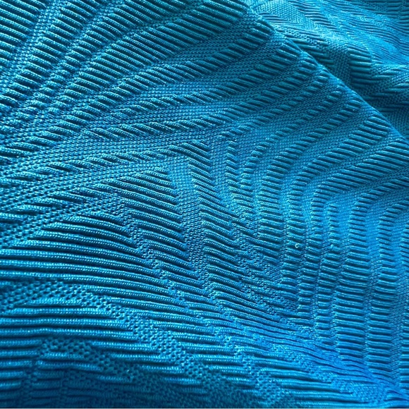 Shade & Shore Blue Textured One-Piece Swimsuit XS (0-2) - Picture 7 of 8